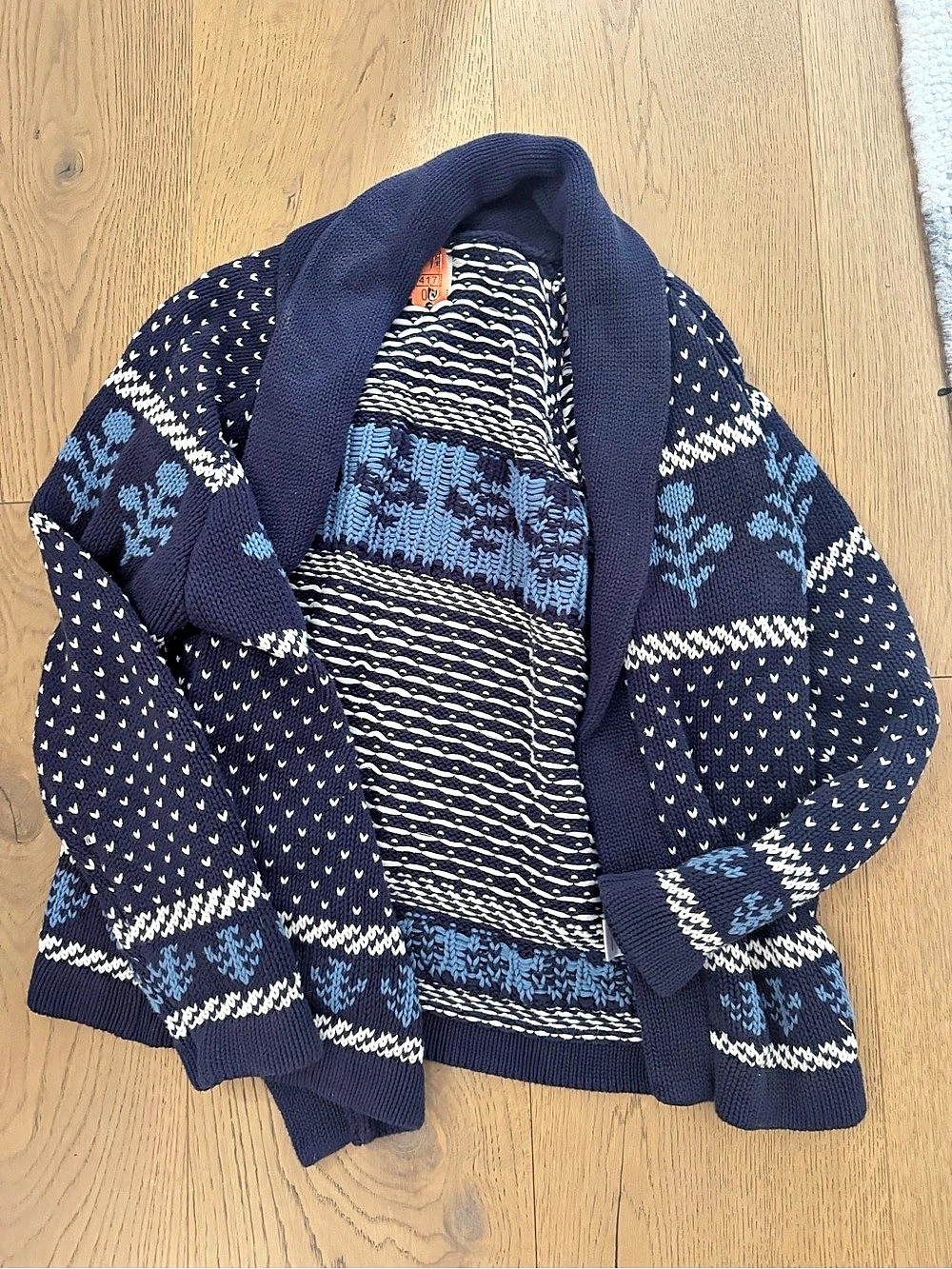 Marea EUC size small cardigan